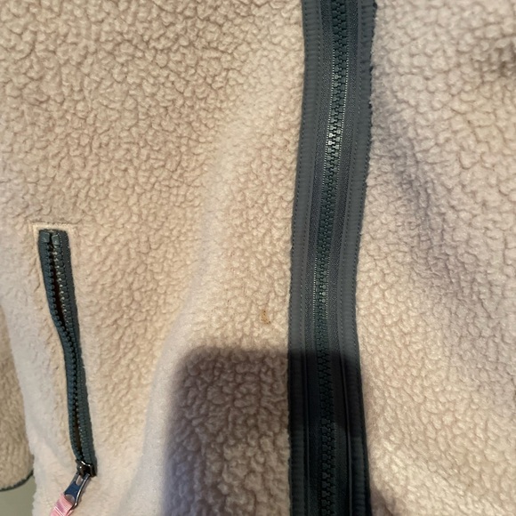 Women's Patagonia Fleece Jacket - Picture 3 of 5